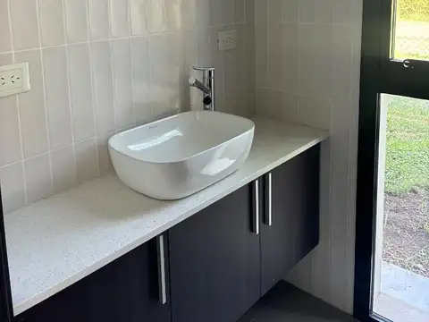 Casa en Venta con 4 cocheras