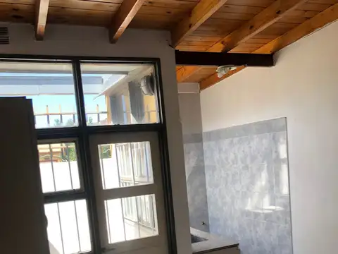 Cnel Mom 2800, Piso 1