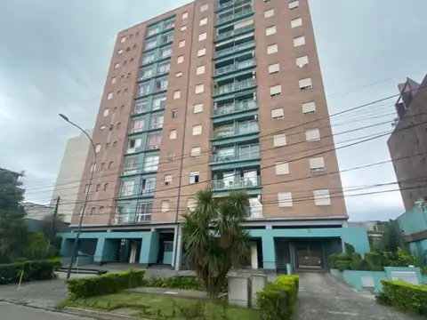 España 1000, Piso 7