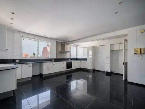 Departamento en Venta de 7 ambientes