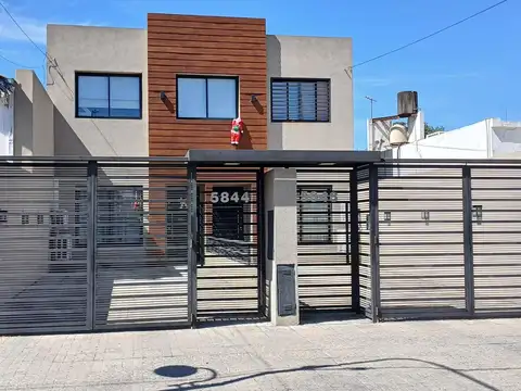 Excelente dúplex 4 ambientes con jardín 