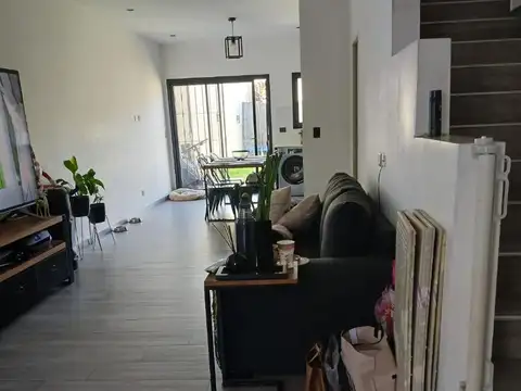 Casa en Alquiler en Carapachay, $ 1.800.000