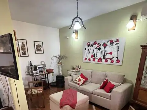 Casa 6 ambientes con 3 baños