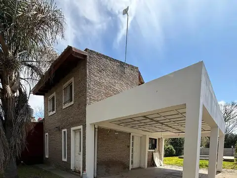Casa en Venta en Pueblo Esther, Rosario