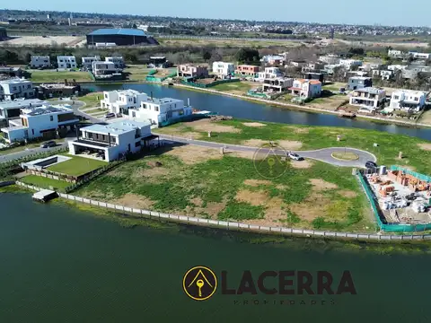 Terreno en Venta en San Fermin, USD 340.000