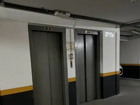 Cochera en venta en Nueva Córdoba, Pueyrredón 60