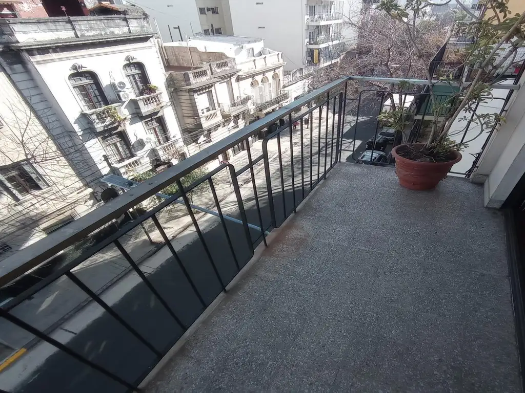 SARMIENTO 3600