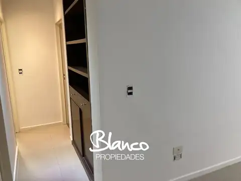 Departamento en Venta en Acassuso Vias  /  Santa Fe, USD 298.000