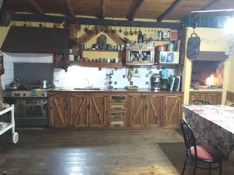 9 de Febrero  al 600