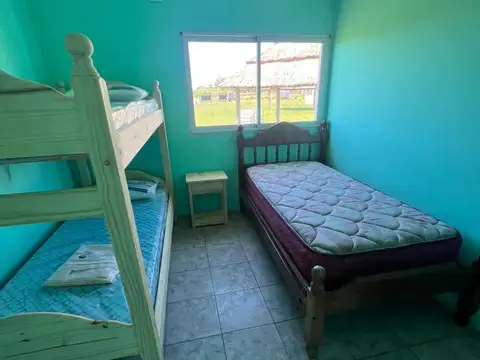 Casa en Alquiler con 1 cochera