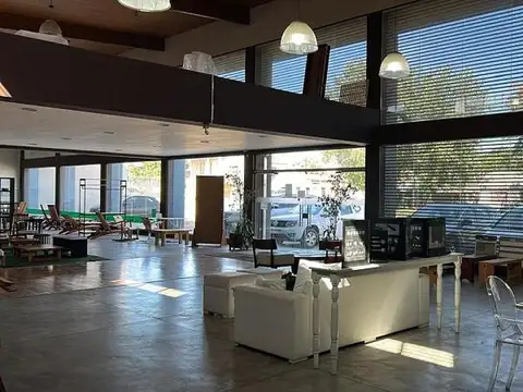 al 100