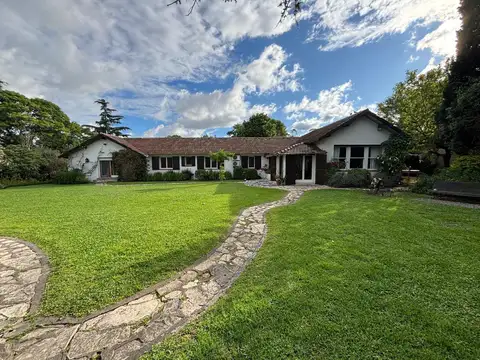 Casa en alquiler temporal ENERO 2026, tipo quinta en Bella Vista