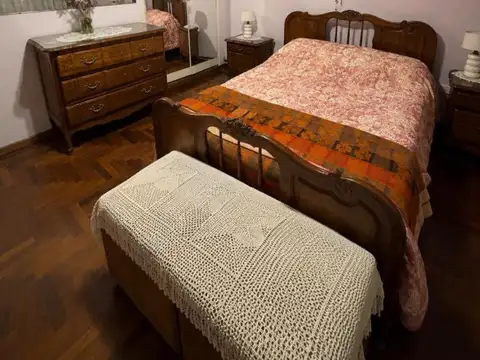 Chalet en Venta en Haedo  Gran Ubicacion 