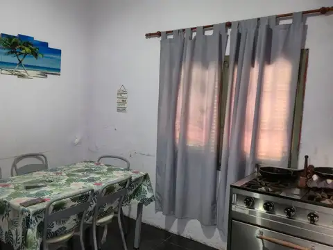 Cangallo y Posadas, Avellaneda 4700