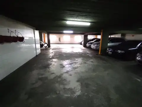 Galpon en Venta en Parque Centenario, USD 1.900.000
