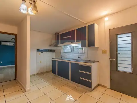 Casa 4 ambientes con 1 baño