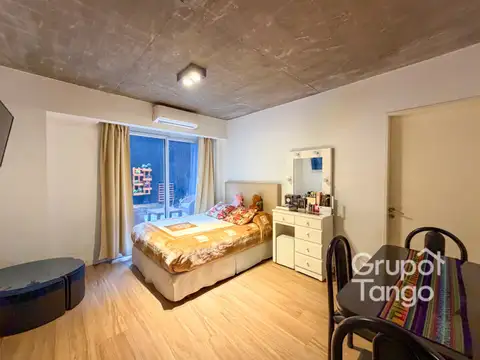 Avenida Triunvirato 3300, Piso 0