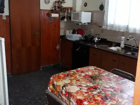 Depto Tipo Casa 4 ambientes con 2 baños