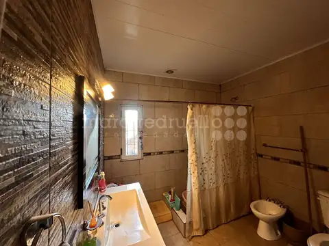 Casa 3 ambientes con 1 baño