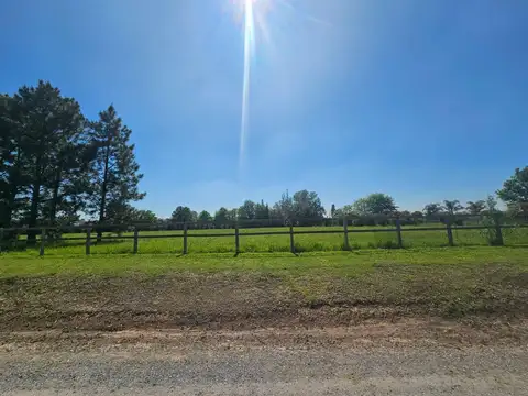 Ruta 6 km  155. Luján. A 1 km Acceso Oeste altura km 59.