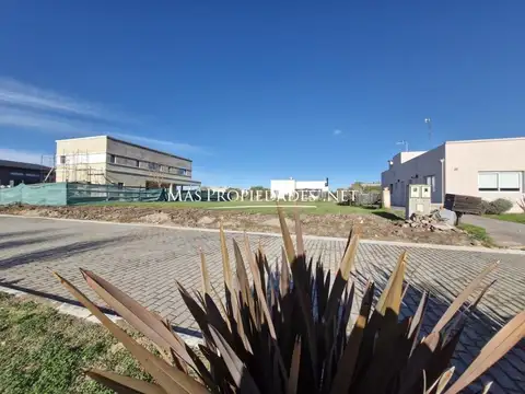 Terreno en Venta en Horizontes al Sur, USD 38.200