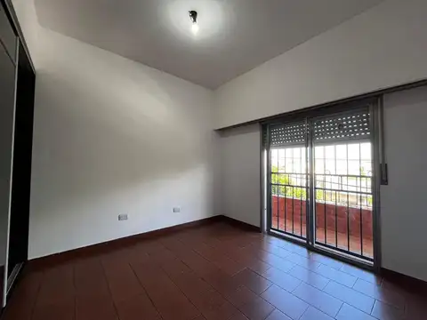 Casa 4 ambientes con 4 baños