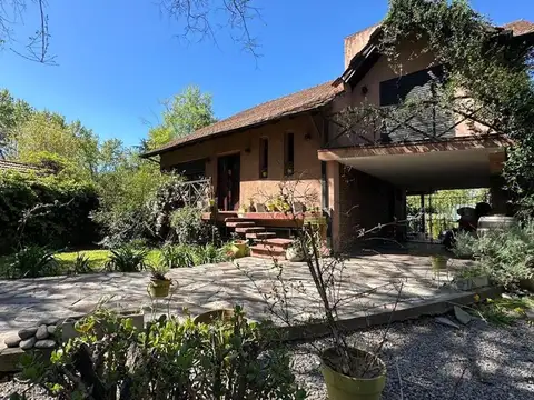 Casa en Venta en Barrio Parque Leloir, USD 300.000