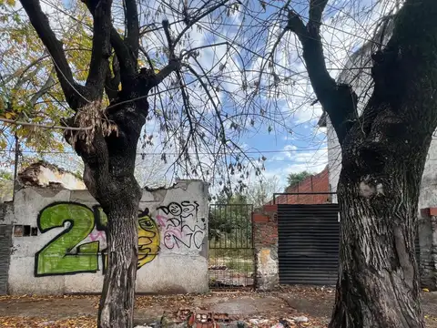 VENTA DE LOTE SOBRE AVENIDA RICARDO BALBIN