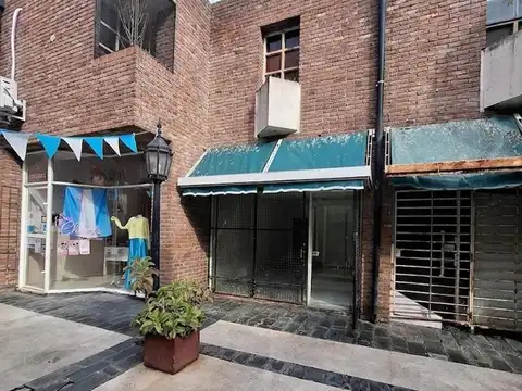 ALQUILO LOCAL NACION Y ALMAFUERTE GALERIA 