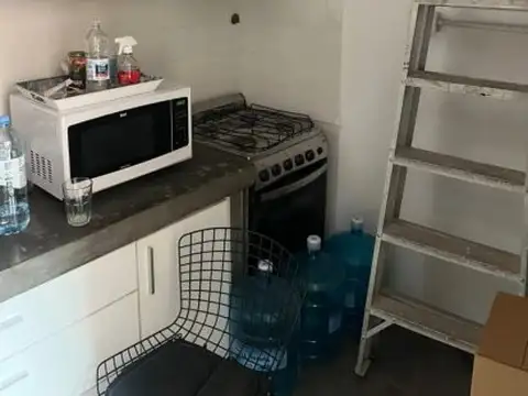 Casa 5 ambientes en alquiler - 254m - Patio, Terraza y Garage - Únicamente destino COMERCIAL