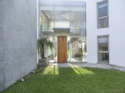 Casa en Venta en Roble Joven, USD 385.000