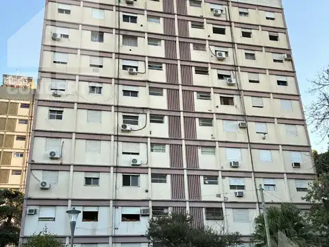 Av. Juan José Paso  al 2900