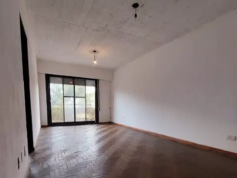 Departamento 2 ambientes con balcón - NO ACEPTA MASCOTAS