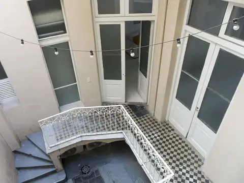 Depto Tipo Casa en Venta 110 años