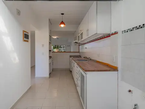 Depto Tipo Casa en Venta con 1 cocheras