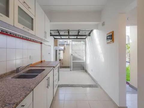 Depto Tipo Casa en Venta en Paso del Rey, USD 53.000