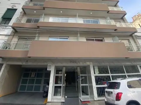 Alquiler cochera cubierta zona uade a estrenar
