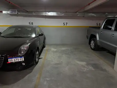 ALQUILER COCHERA CUBIERTA ZONA UADE A ESTRENAR