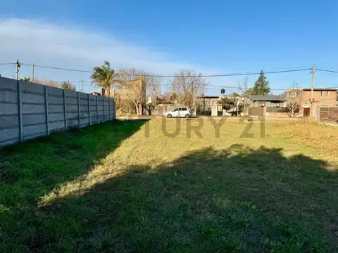 Lote en venta en Funes