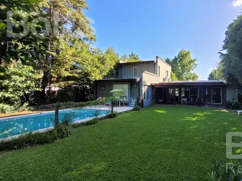 VENTA CASA 4 AMB - PILETA - PARRILLA - LOTE INTERNO - FINCAS DE MASCHWITZ