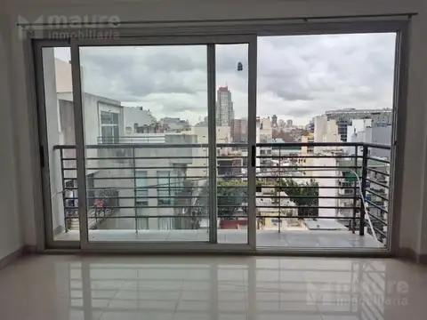 Venta departamento 2 ambientes sin división. Piso 10. Opción cochera. Villa Crespo