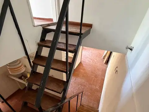 Casa 2 ambientes con 2 baños