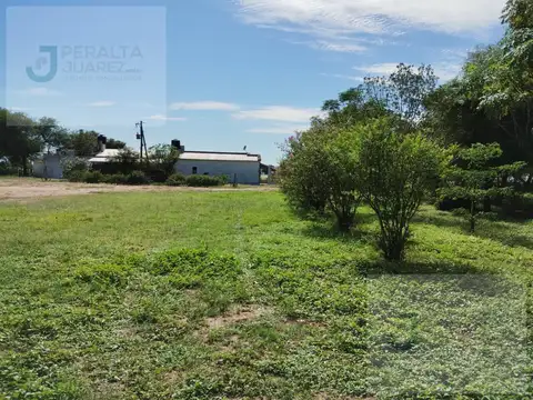 Quinta en Venta con 2 cocheras