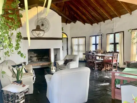 Departamento 1°piso con Terraza propia 20m²- Patagones 400- P. Luro