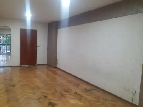 Departamento 5 ambientes con 2 baños