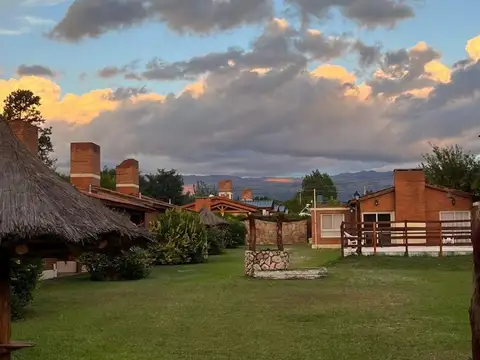 CASA EN ALQUILER POR DOS AÑOS MINA CLAVERO