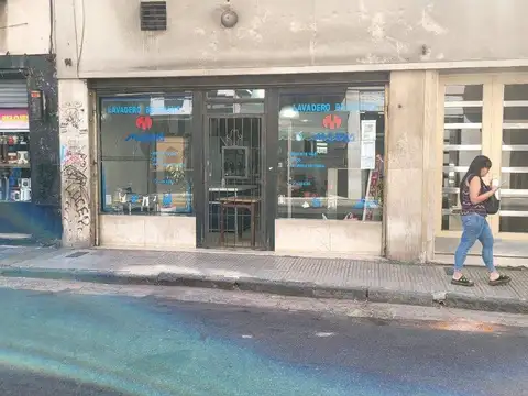 LOCAL CON F/DE COMERCIO LAVADERO Y DEP/ 2 AMB INCL