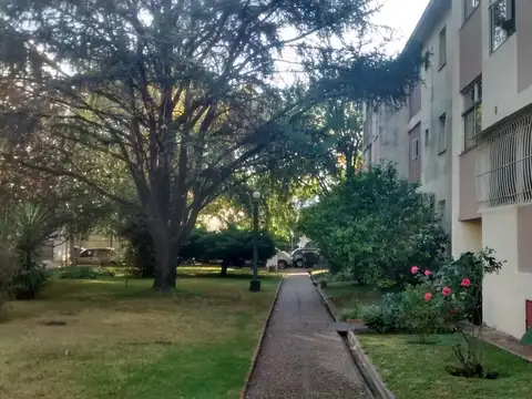 Departamento en Alquiler en Versalles, $ 600.000