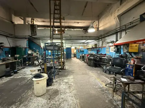 GALPÓN INDUSTRIAL 535 m² | PUENTE GRÚA | FM T2 | 500m ACCESO