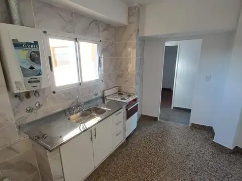 Departamento en Alquiler en Parque Avellaneda, $ 680.000